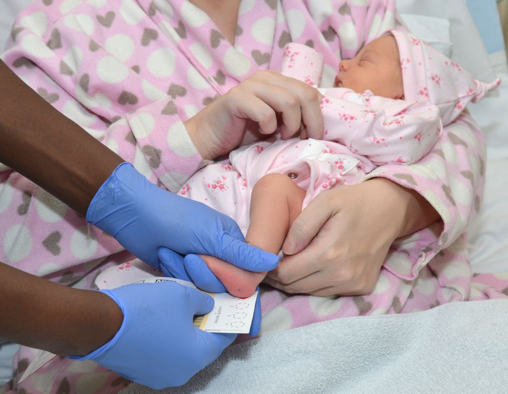 Screening babies for more rare diseases - Public health ...